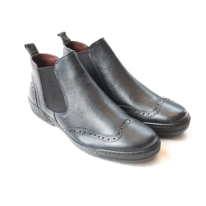 Stivaletto in pelle nero