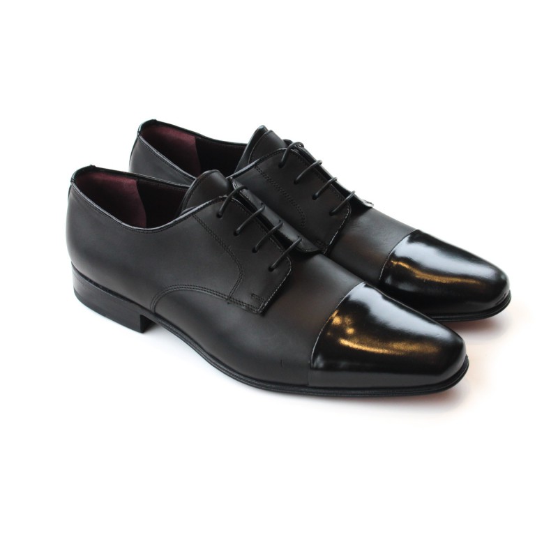 Calzatura uomo mod. Derby Stringata